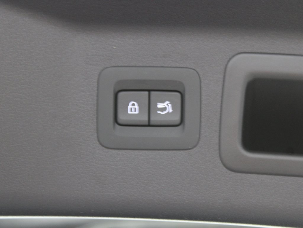 Used 2025 MAZDA CX-70 Plug-In Hybrid w/ Premium Pkg image 35