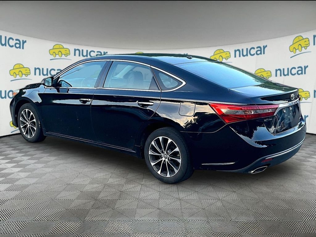 Used 2017 Toyota Avalon XLE w/ Carpet Mat Package FWD image 5