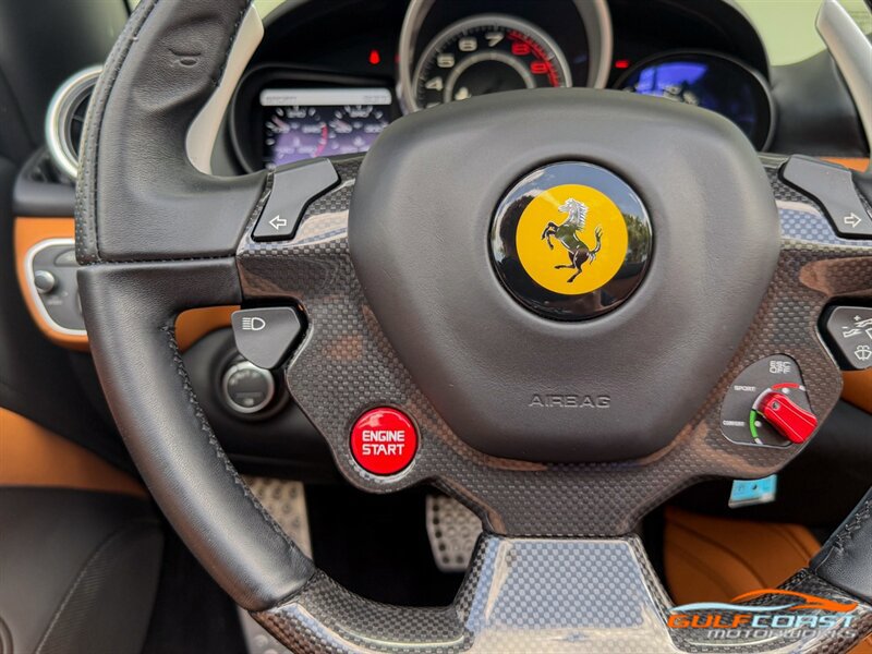 Used 2017 Ferrari California T RWD image 31