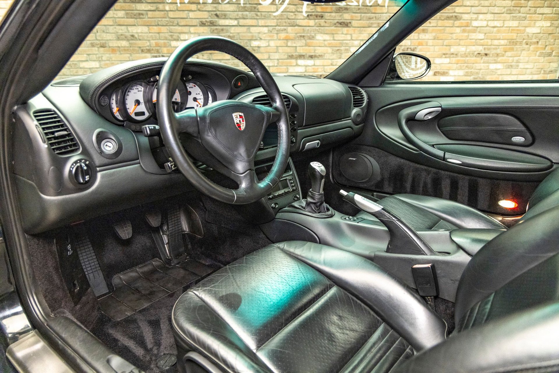 Used 2003 Porsche 911 Turbo image 40