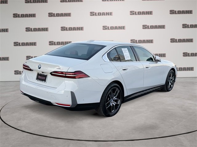 Certified 2025 BMW i5 xDrive40 w/ M Sport Package image 5