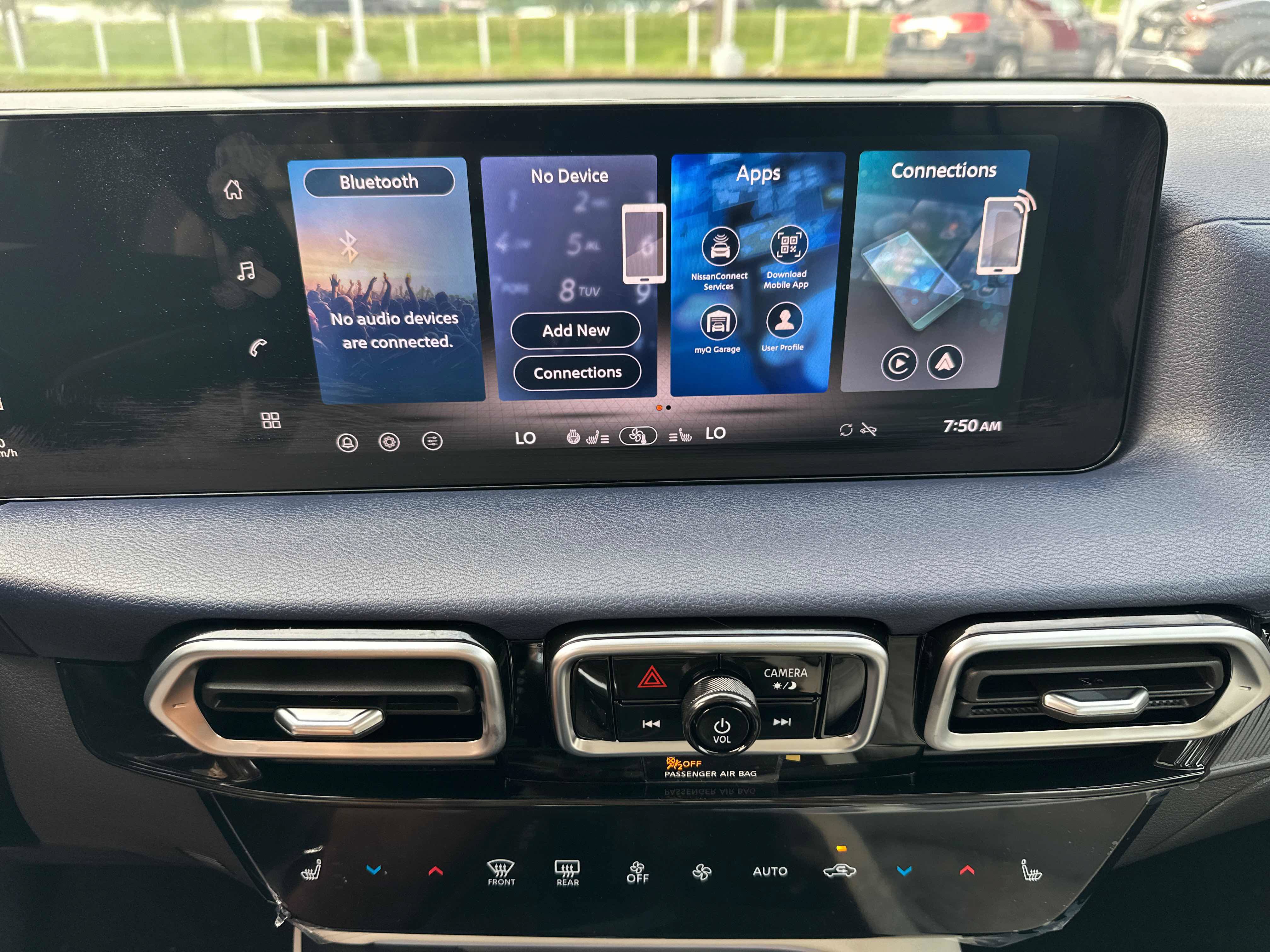 New 2026 Nissan Sentra SL w/ Floor Mat Package FWD image 38