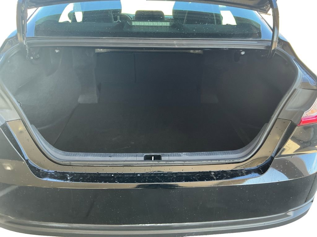 Used 2025 Toyota Camry LE image 20