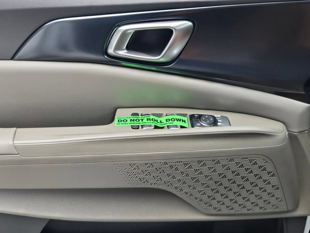New 2027 Kia Carnival LXS FWD image 14