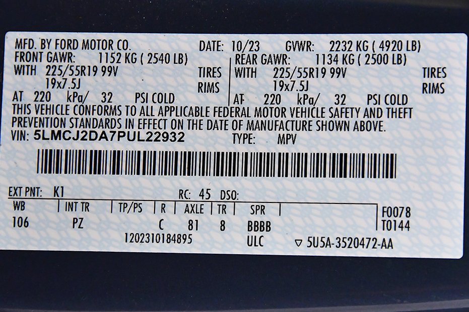 Used 2023 Lincoln Corsair Reserve w/ Equipment Group 202A image 13