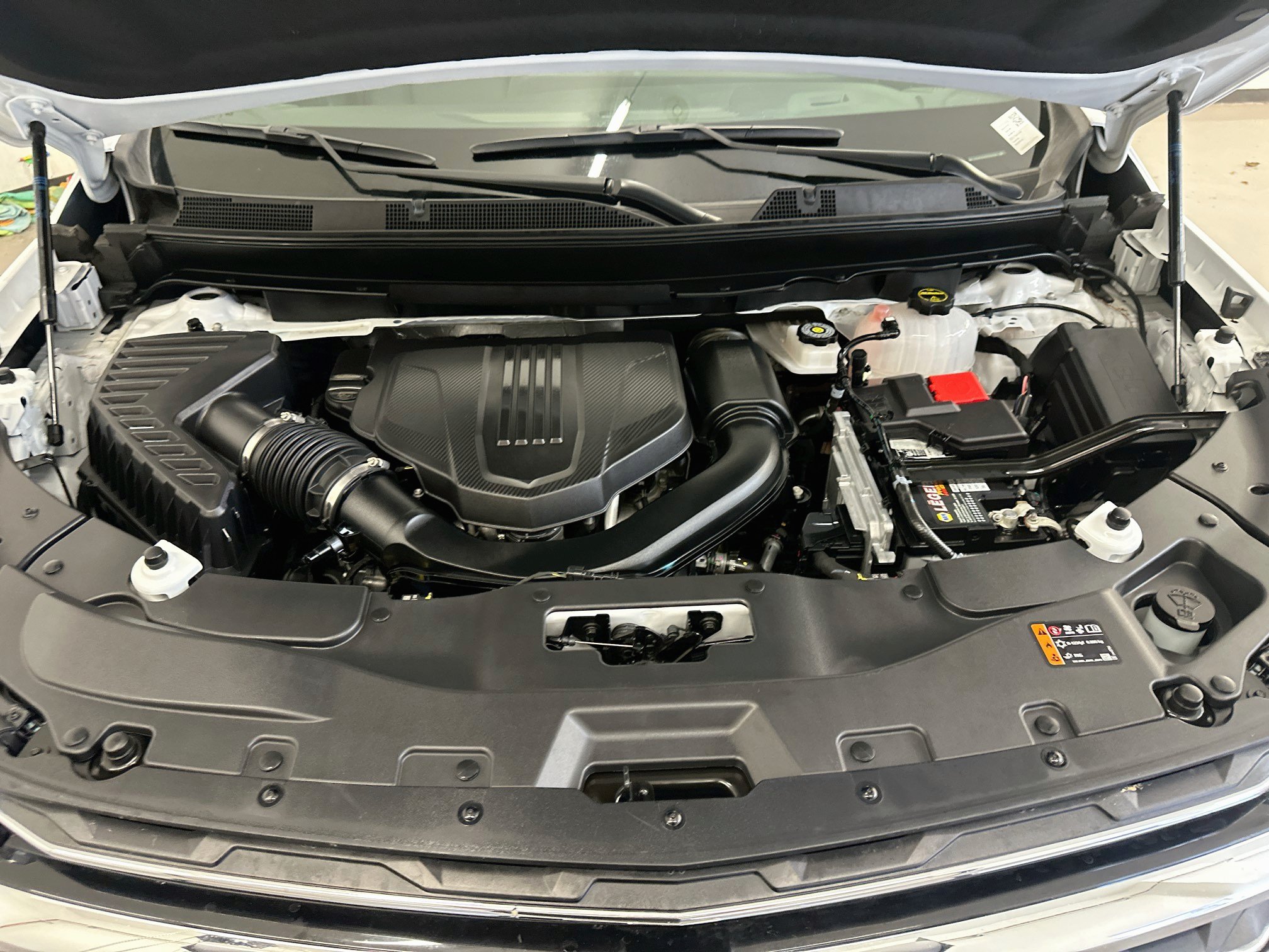 Used 2025 Chevrolet Traverse LT AWD/4WD image 36