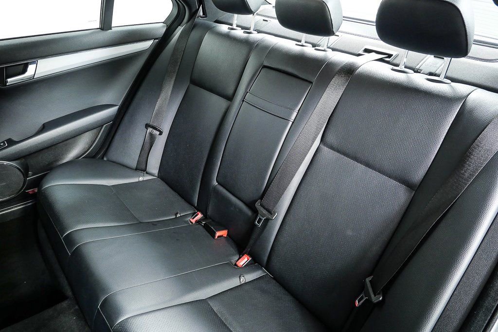 Used 2011 Mercedes-Benz C 300 Sedan image 17