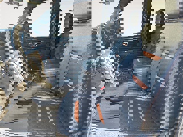 Used 2024 GMC Sierra 2500 AT4 w/ AT4 Premium Plus Package image 9