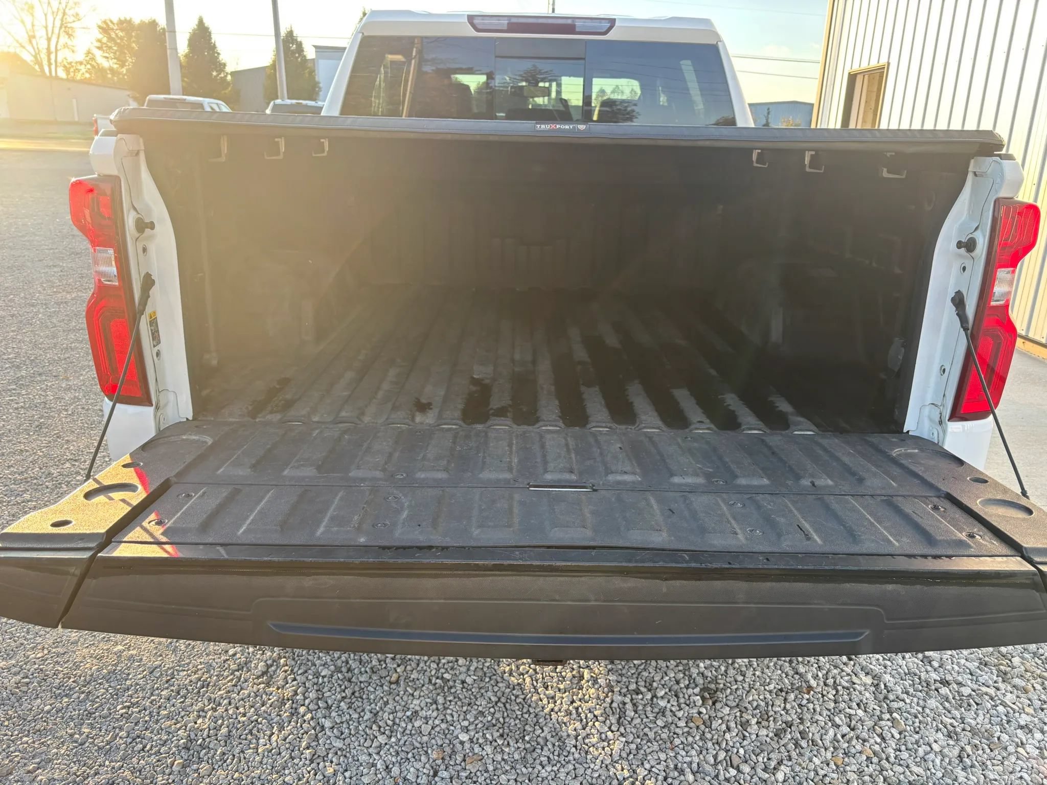 Used 2021 Chevrolet Silverado 1500 LTZ AWD/4WD image 8