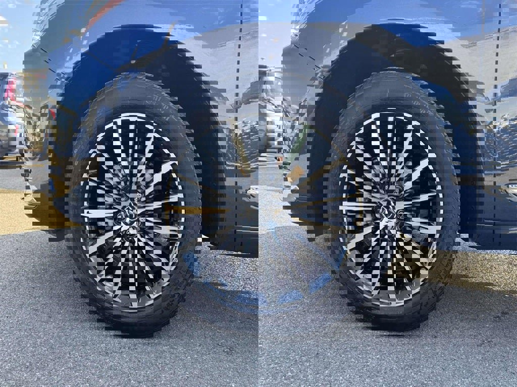 Used 2025 Acura RDX Advance Package SH-AWD image 9