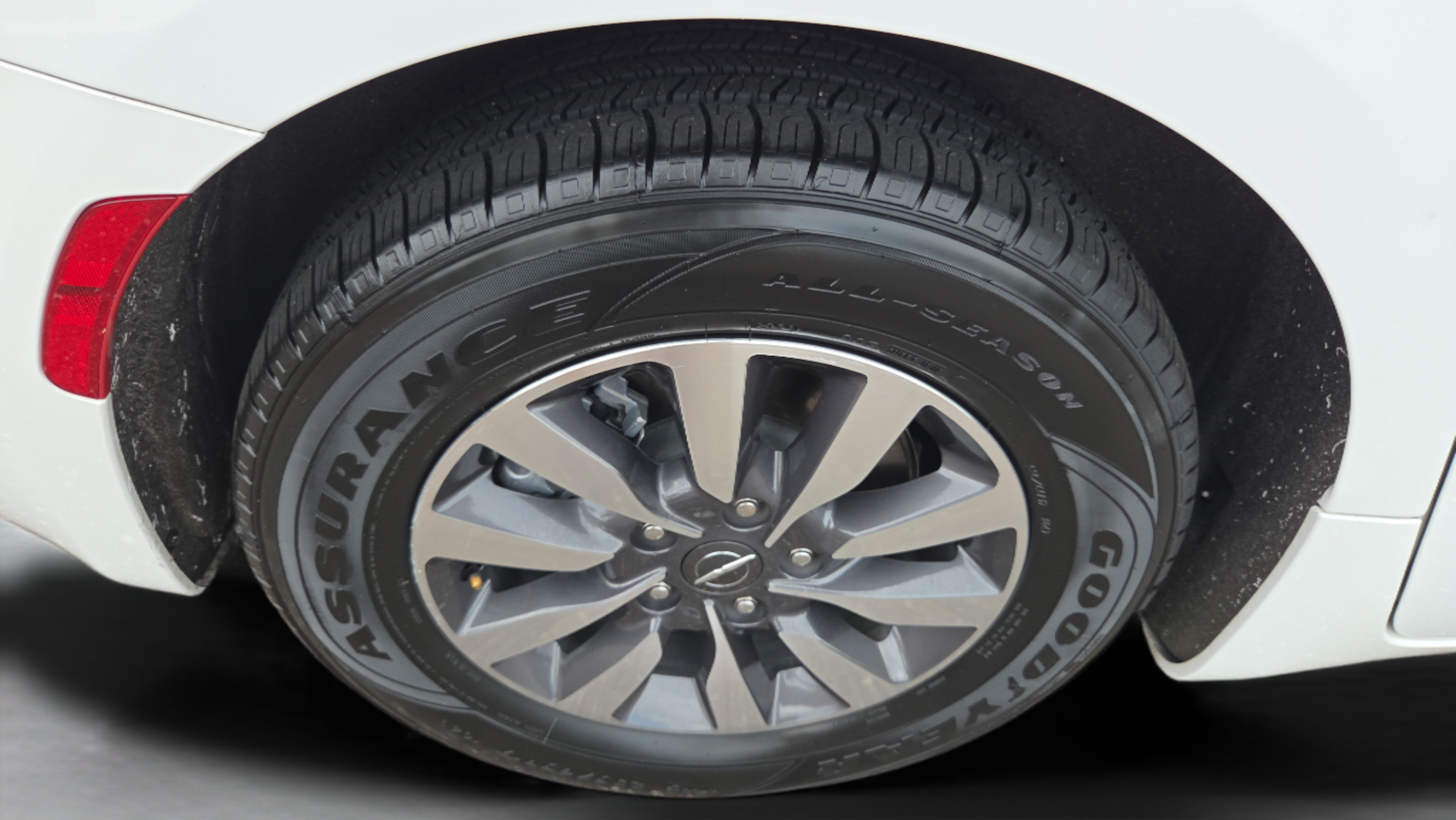 Used 2022 Chrysler Pacifica Touring-L FWD image 33