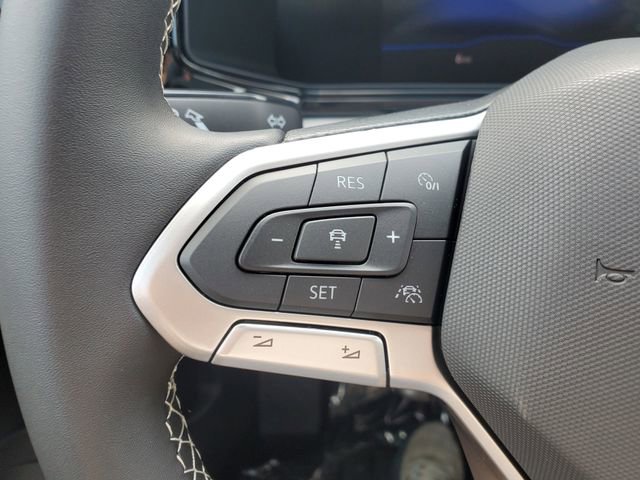 New 2025 Volkswagen Taos S image 17