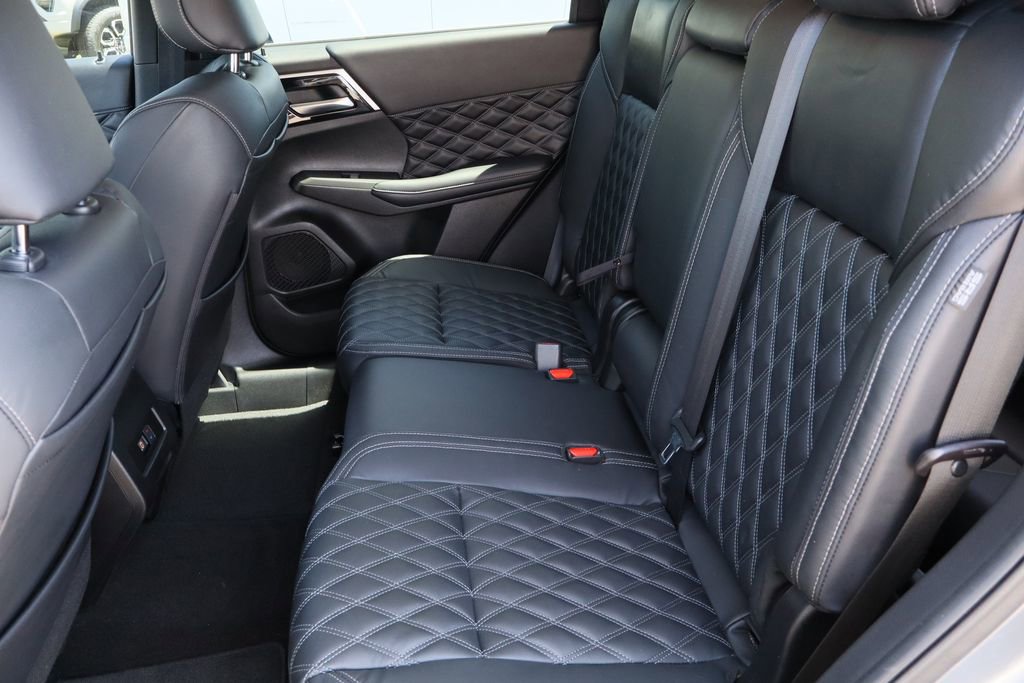 Used 2022 Mitsubishi Outlander SEL image 23