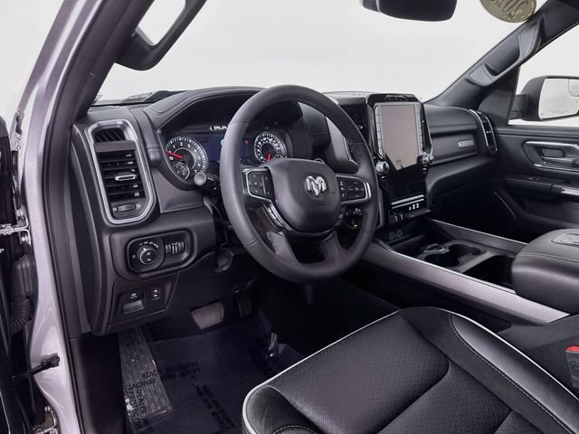 Used 2025 RAM 1500 Laramie w/ Sport Appearance Package AWD/4WD image 9