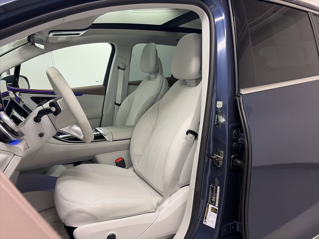 Certified 2023 Mercedes-Benz EQE 350+ 4MATIC SUV w/ Exclusive Trim Package image 12