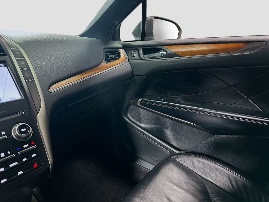 Used 2017 Lincoln MKC Select w/ Select Plus Package FWD image 24