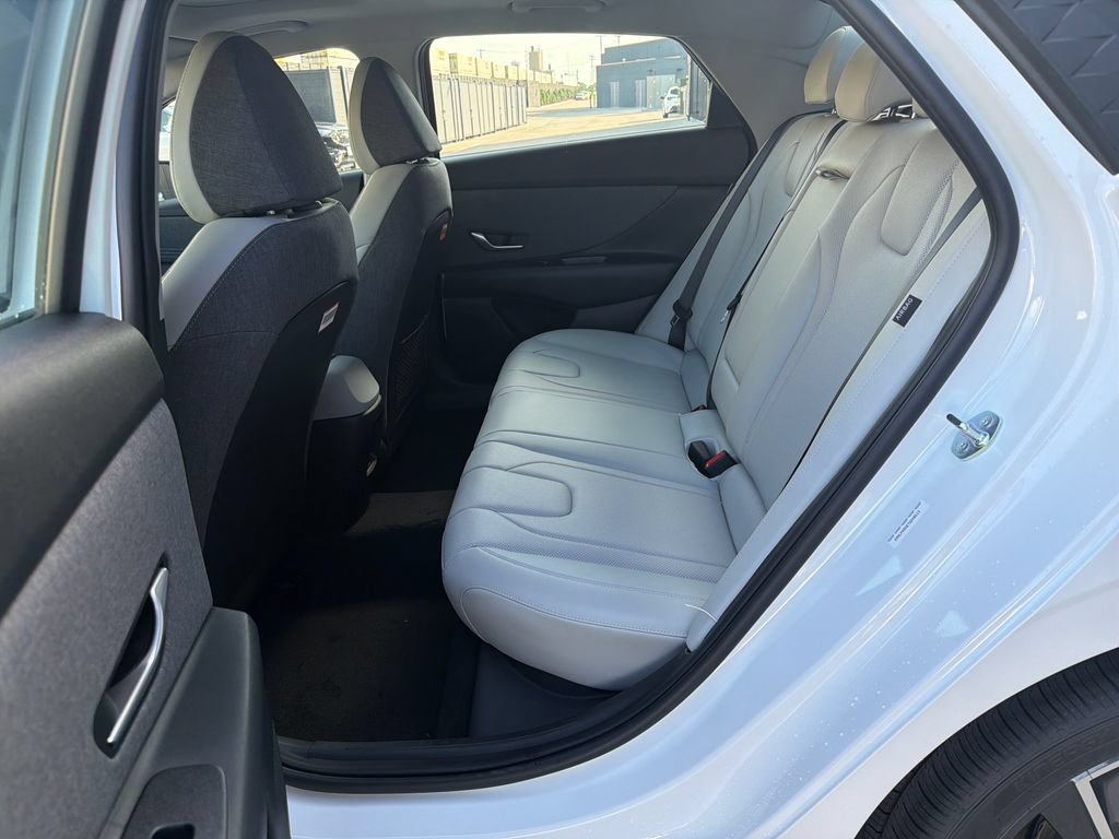 New 2026 Hyundai Elantra Limited FWD image 20