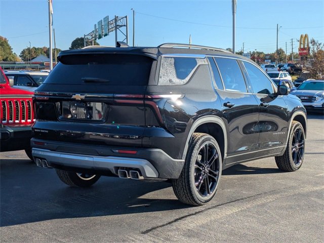 New 2026 Chevrolet Traverse LT w/ Driver Confidence Package image 3