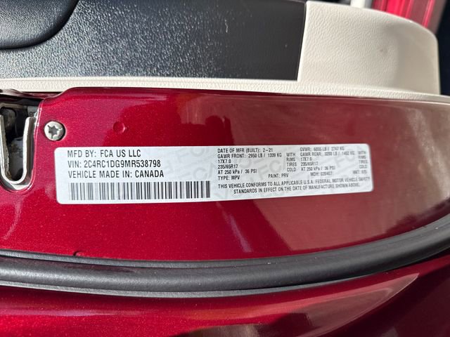 Used 2021 Chrysler Voyager Lxi FWD image 17