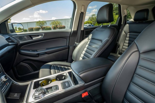 Used 2024 Ford Edge SEL image 17