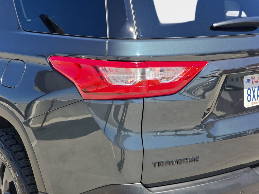 Used 2021 Chevrolet Traverse RS image 38
