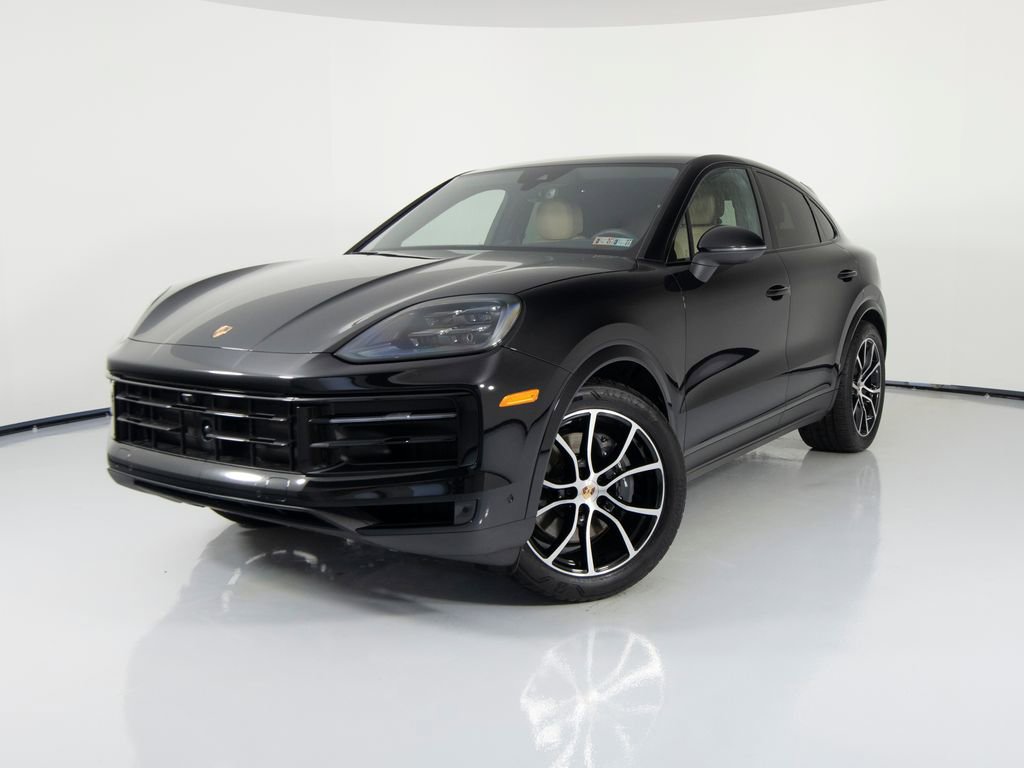 Certified 2025 Porsche Cayenne Coupe image 6