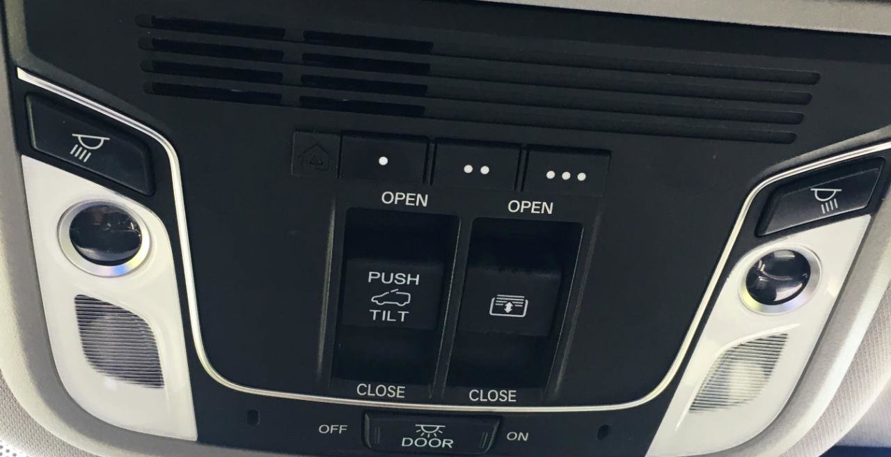 Used 2017 Honda Pilot Elite image 10