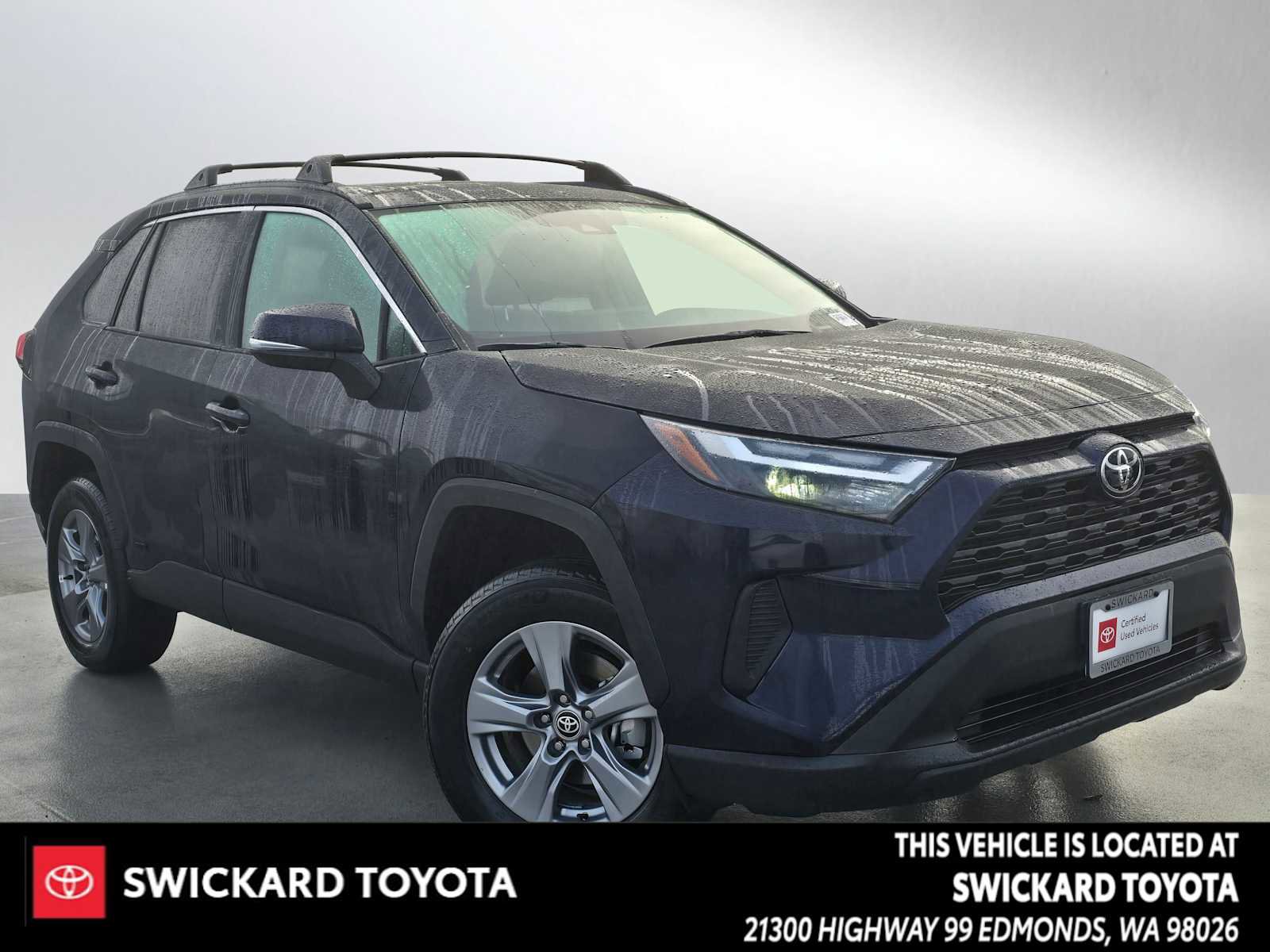 Used 2025 Toyota RAV4 XLE image 1