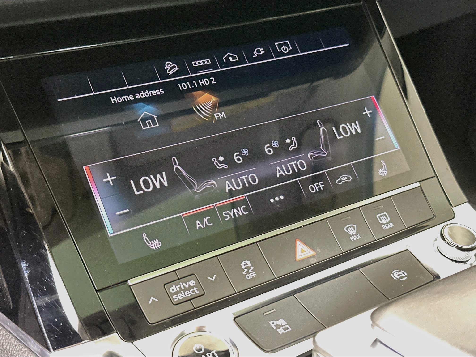 Used 2024 Audi Q8 e-tron Premium AWD/4WD image 24