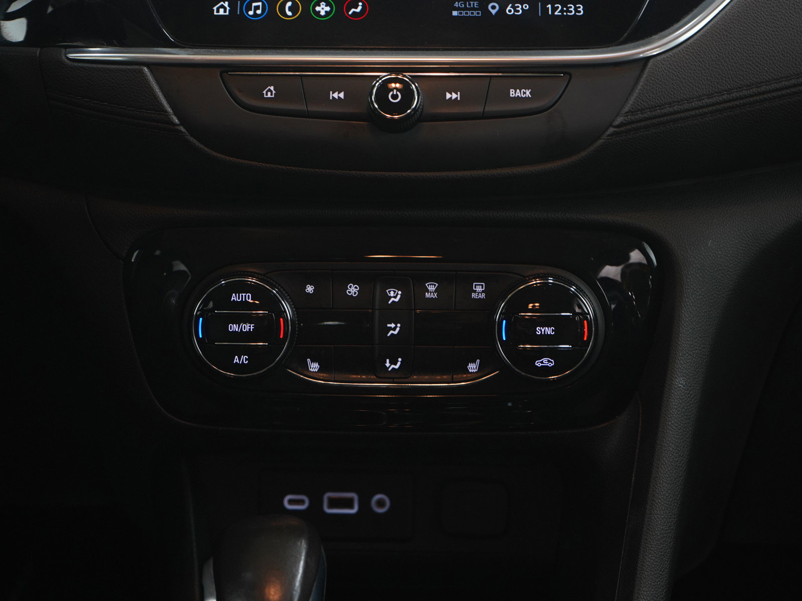 Used 2020 Buick Encore GX Select FWD image 16