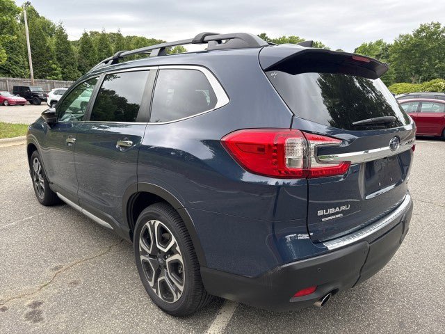 Used 2024 Subaru Ascent Touring AWD/4WD image 5