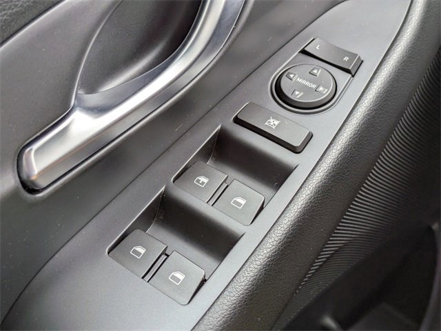 Used 2018 Hyundai Elantra GT image 21