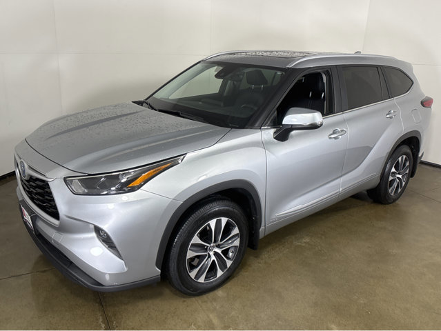 Used 2023 Toyota Highlander XLE image 15