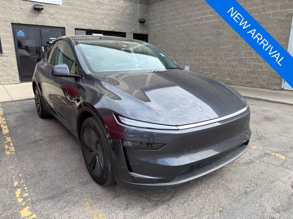 Used 2026 Tesla Model Y AWD image 3