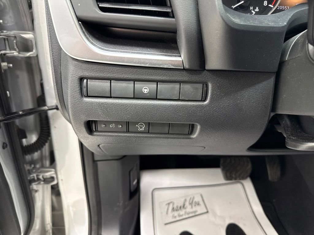 Used 2023 Nissan Rogue SV image 20