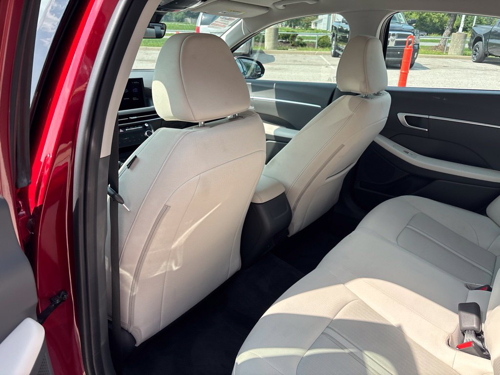 Used 2025 Hyundai Sonata SEL FWD image 42