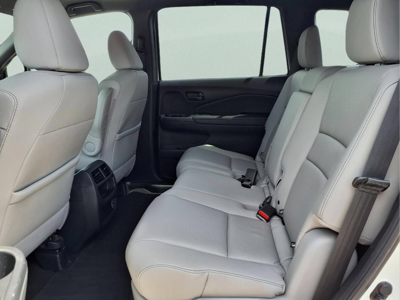 Used 2023 Honda Passport EX-L image 11