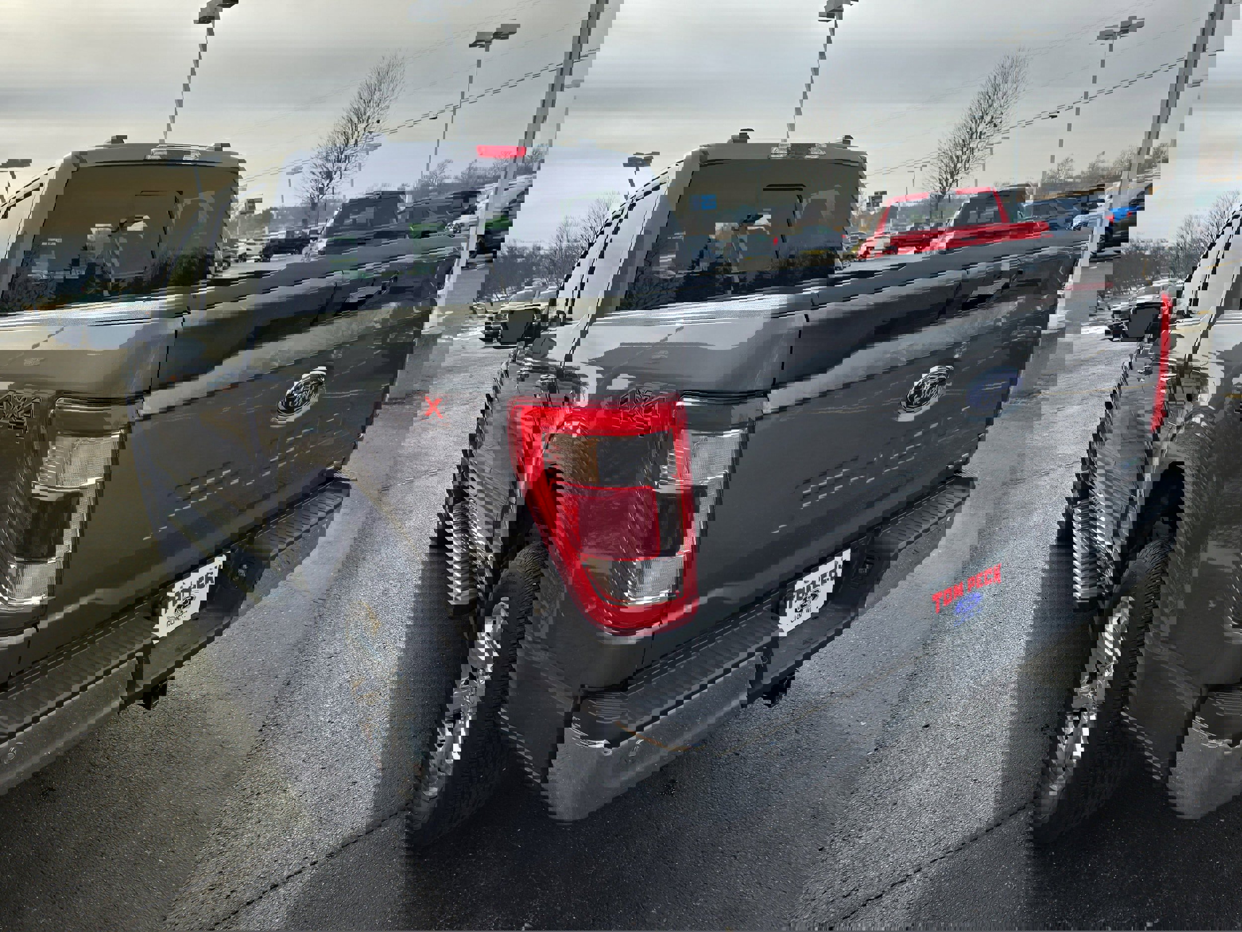 Used 2022 Ford F150 Lariat image 3