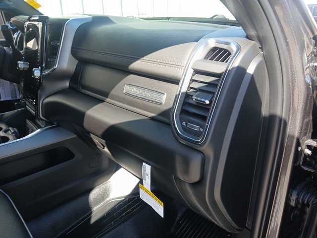 New 2027 RAM 4500 4x4 Crew Cab DRW w/ Laramie Trim Package image 25