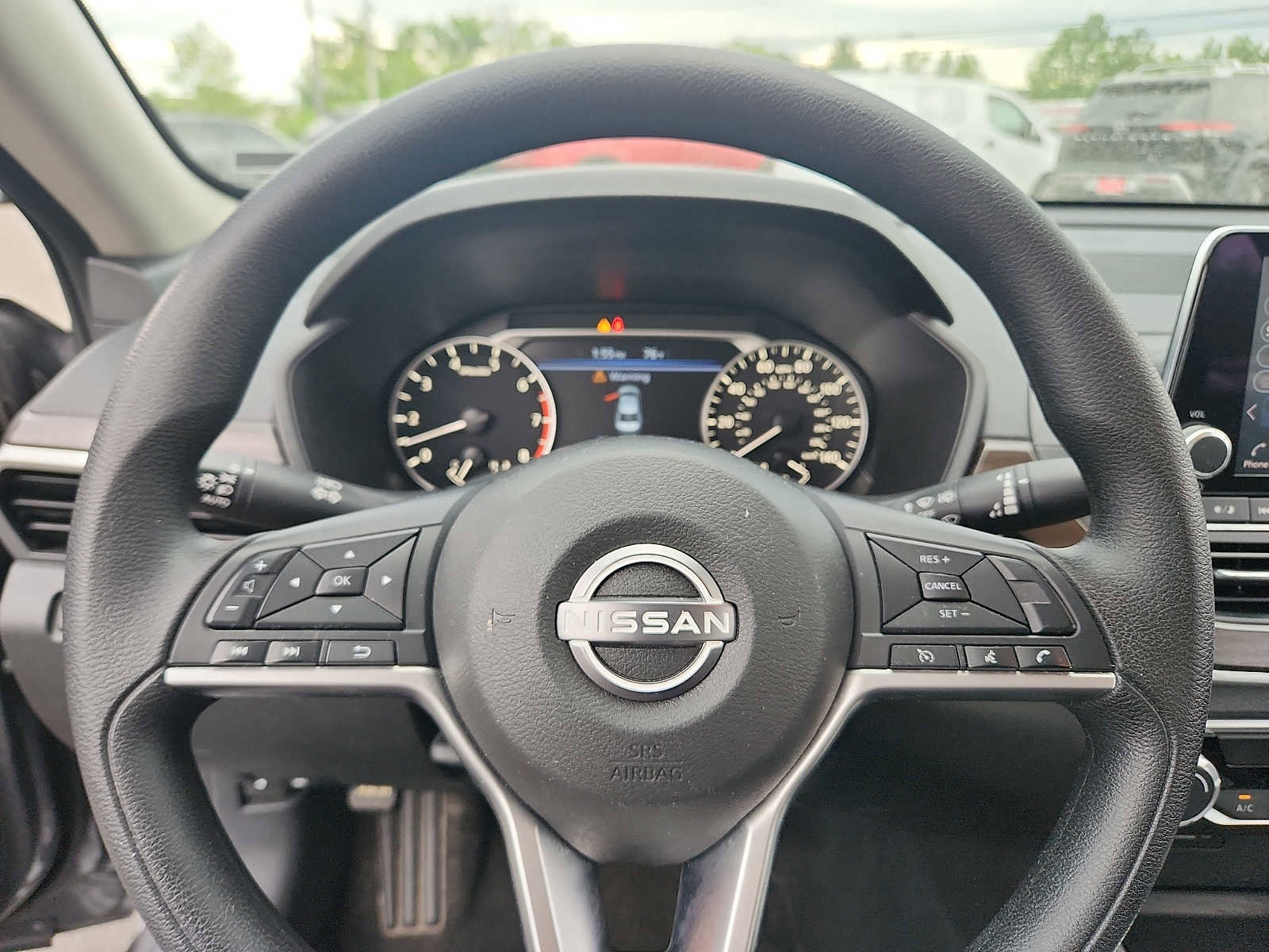 Used 2024 Nissan Altima 2.5 SV FWD image 18