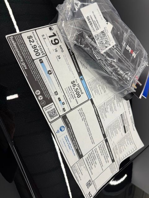 Used 2023 Chevrolet Corvette Stingray w/ Z51 Performance Package image 37