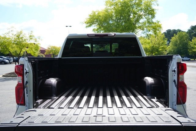 Used 2025 Chevrolet Silverado 1500 High Country w/ Technology Package image 18