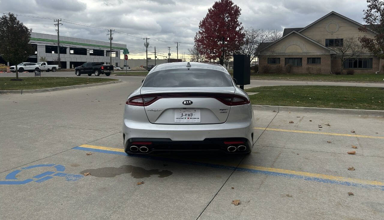 Used 2018 Kia Stinger GT2 image 7