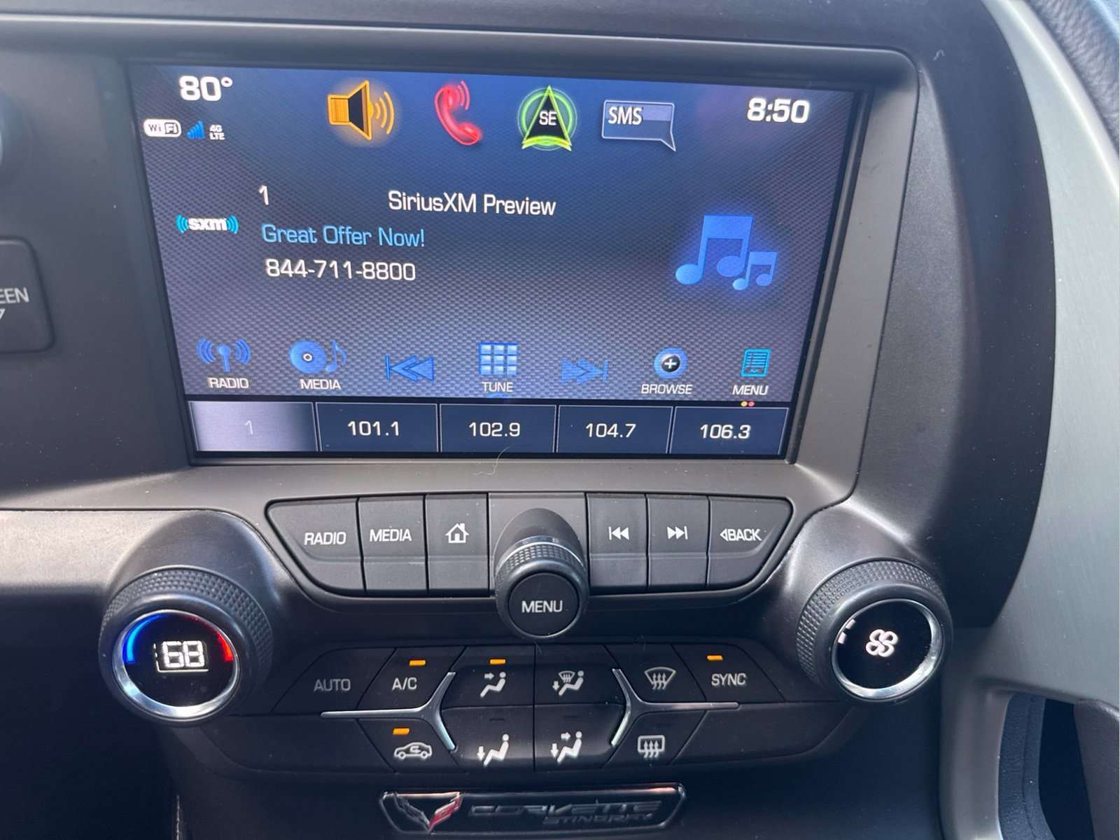 Used 2019 Chevrolet Corvette Stingray Coupe w/ 1LT RWD image 25