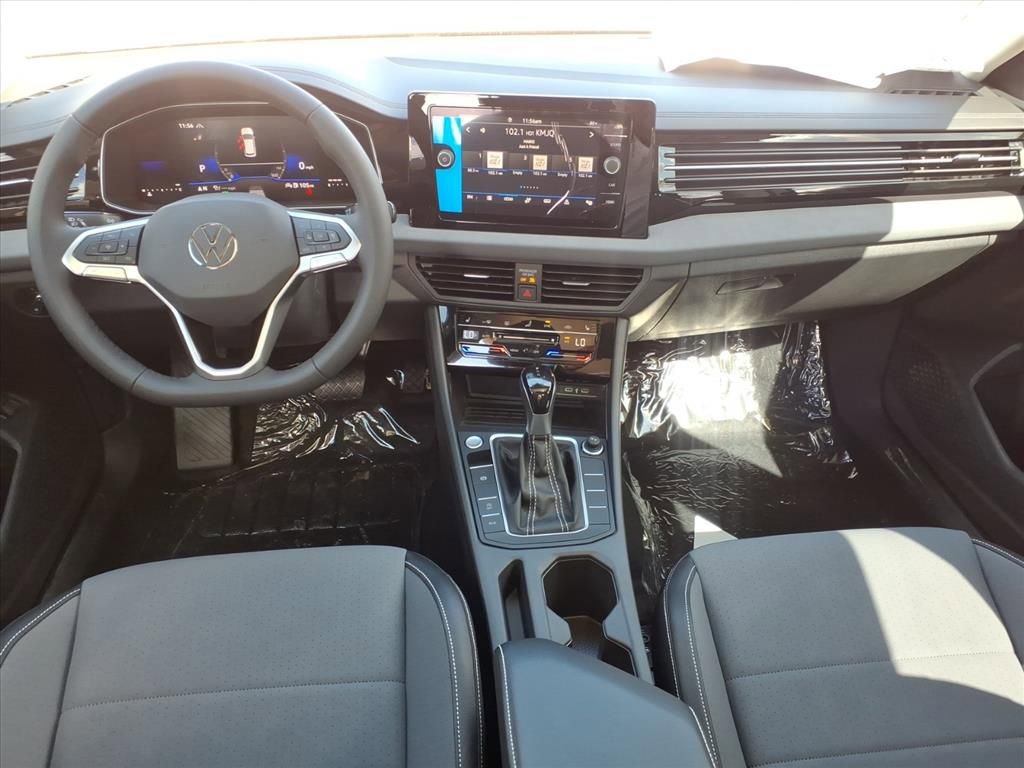 New 2026 Volkswagen Jetta SE FWD image 8