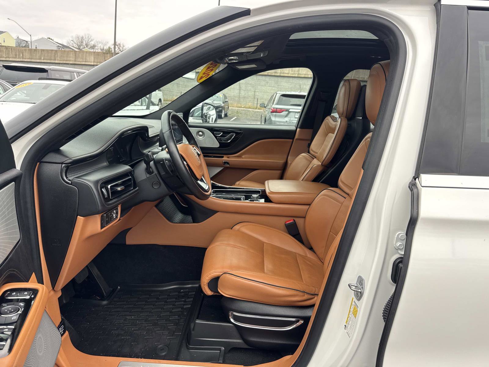 Used 2020 Lincoln Aviator Black Label w/ Dynamic Handling Package image 21