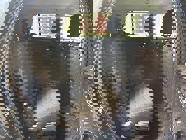 Used 2021 Chevrolet Traverse LT image 23