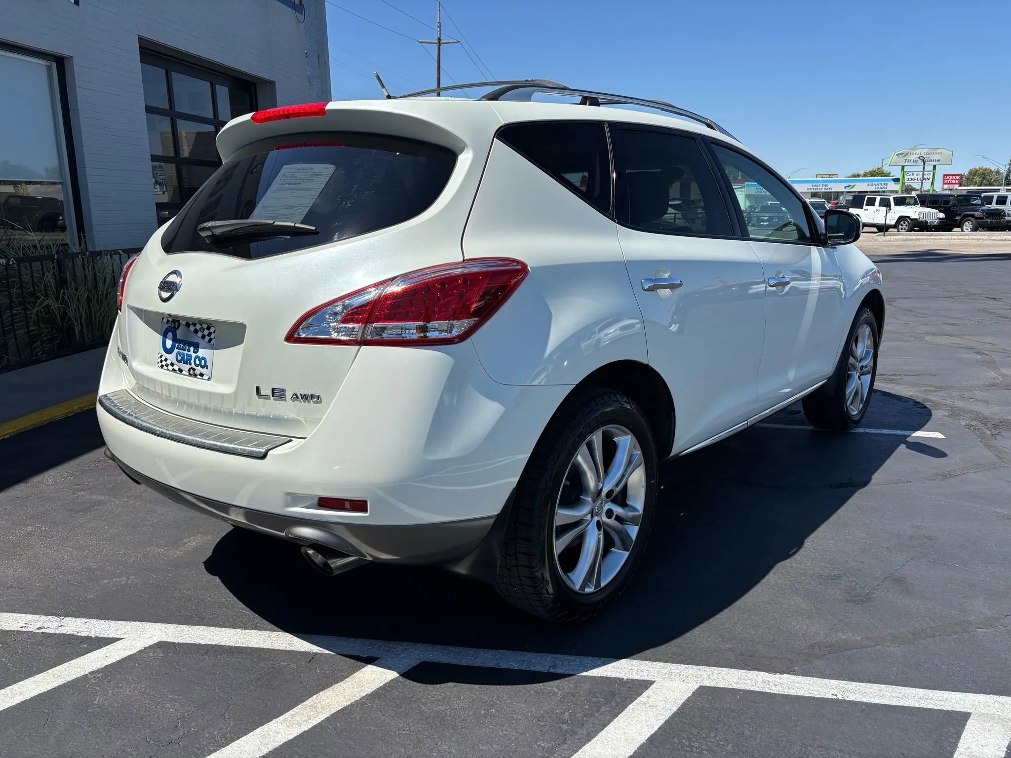Used 2011 Nissan Murano LE w/ Navigation Pkg image 2
