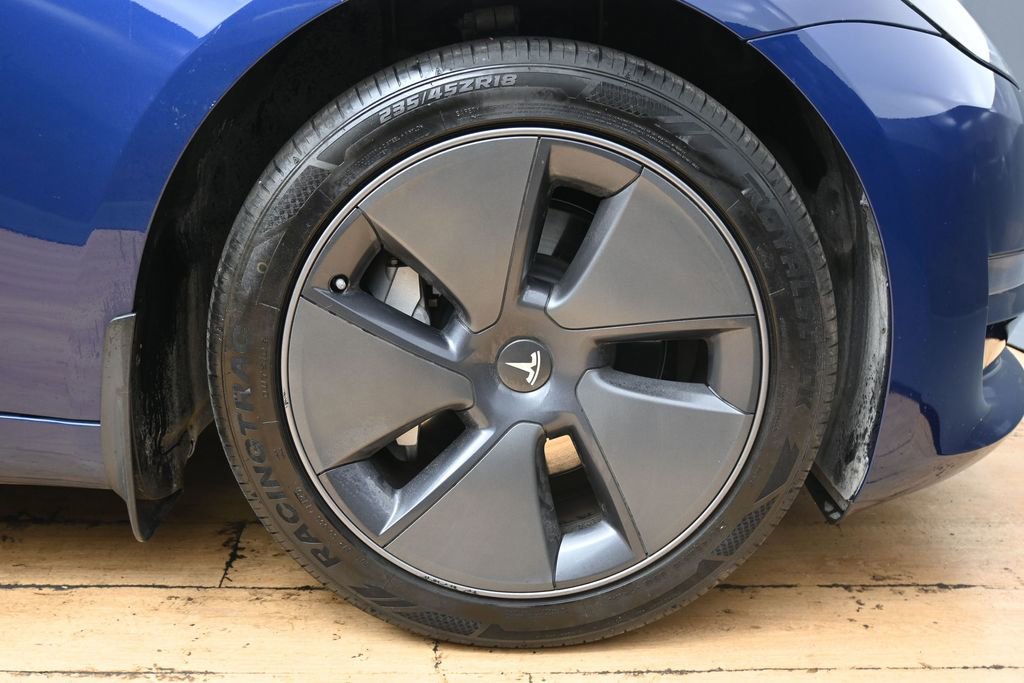 Used 2023 Tesla Model 3 Standard Range RWD image 11