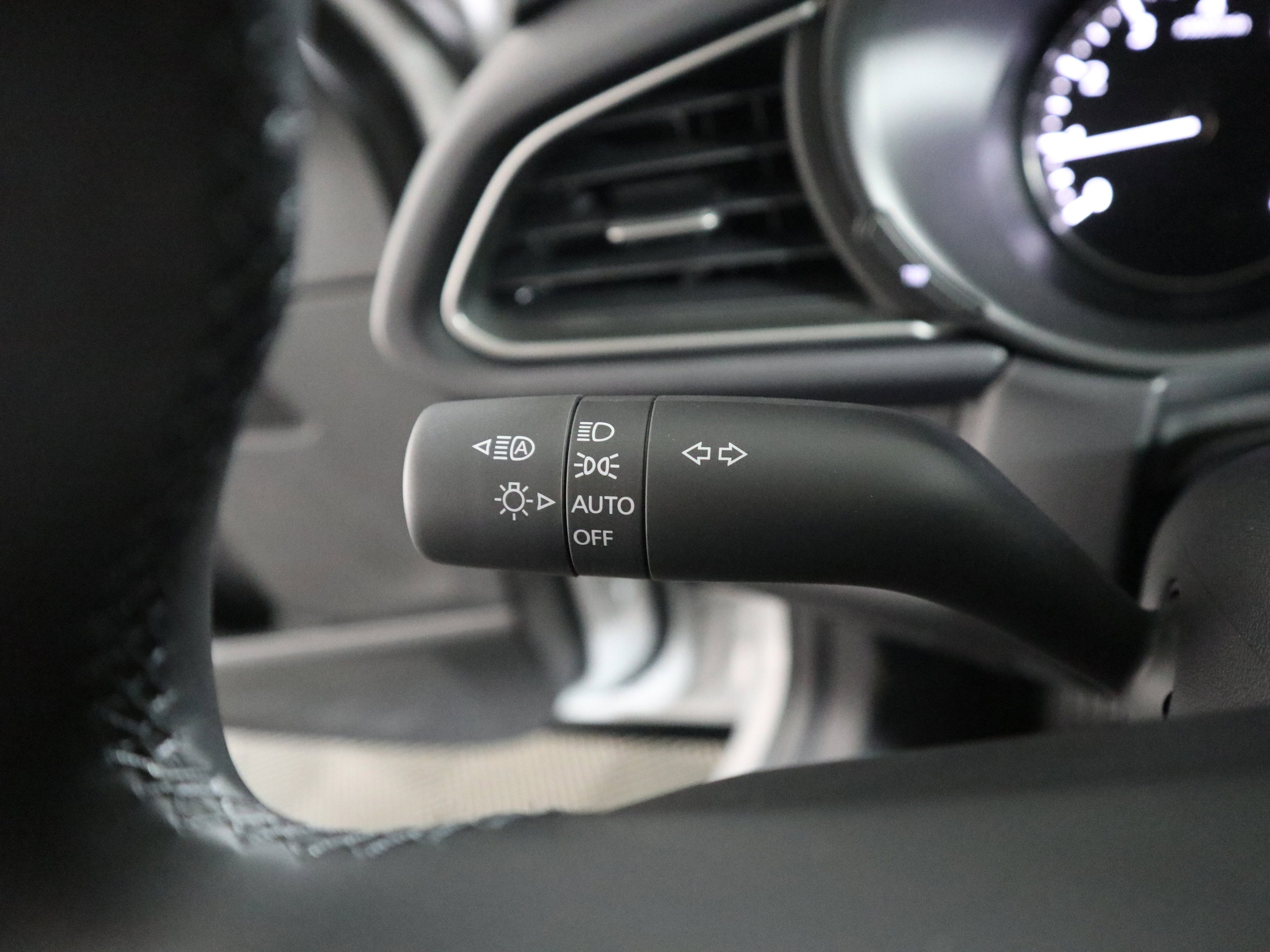 New 2026 MAZDA CX-30 AWD 2.5 S w/ Select Sport Pkg image 22